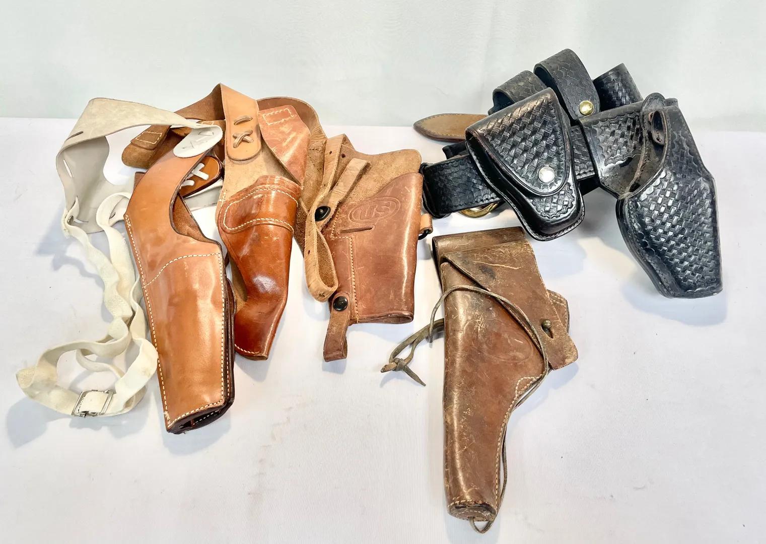Bundle of Vintage Leather Gun Holsters & Belt — U.S., Safariland, Enger-Kress, Aker, Bianchi