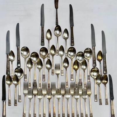 Oneidas “Coronation” Pattern Flatware 