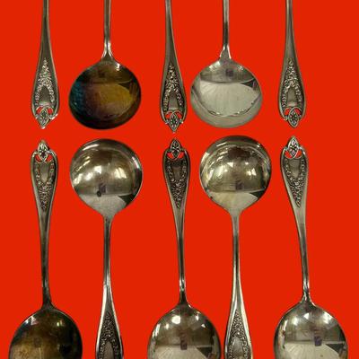 11-pc Set 1847 Rogers “Old Colony” Silverplate Demitasse Spoons Floral Wreath Diamond Pattern 1911