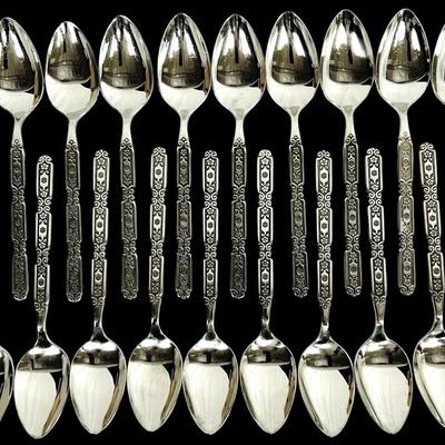 18-pc Set Oneida “Raphael” Teaspoons – Vintage Stainless Flatware w/Ornate Floral Scroll Handles