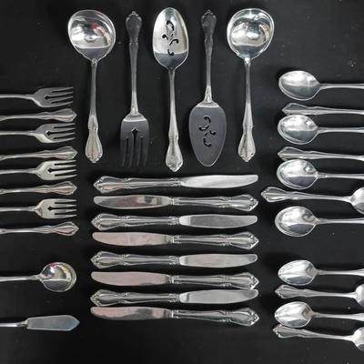 35Pc Set Oneidacraft Stainless “Lasting Rose” Flatware