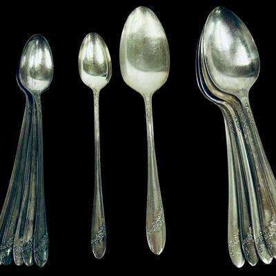 13-pc Set Oneida Community Tudor Plate “Queen Bess” Pattern Silverplate Spoons
