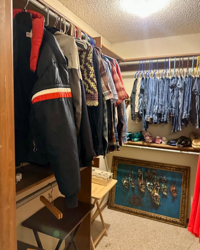 Sale Photo Thumbnail #50