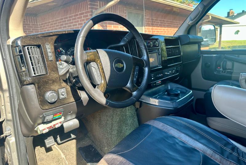 Sale Photo Thumbnail #80