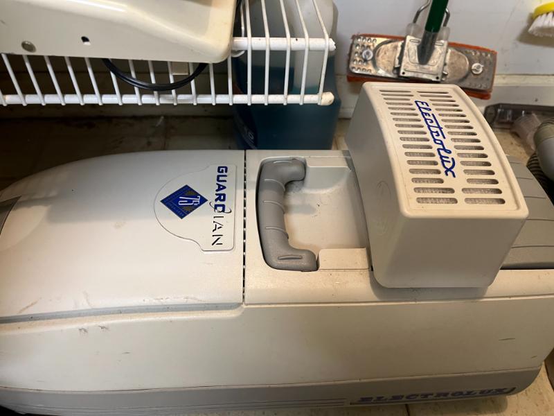 Sale Photo Thumbnail #152