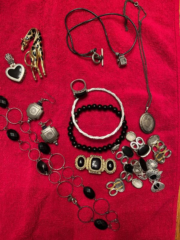 Sale Photo Thumbnail #38