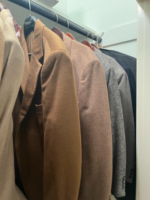 Sale Photo Thumbnail #42