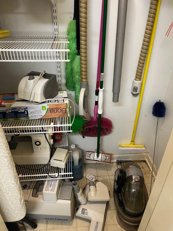 Sale Photo Thumbnail #153