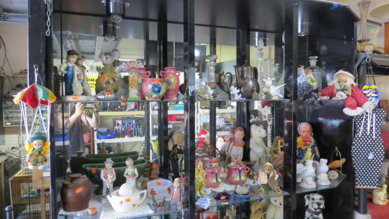 Sale Photo Thumbnail #95