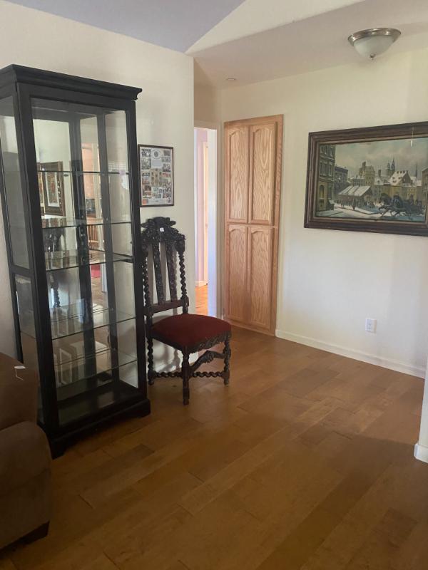 Sale Photo Thumbnail #86