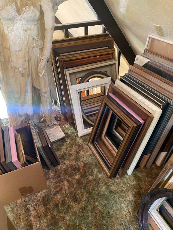 Sale Photo Thumbnail #110