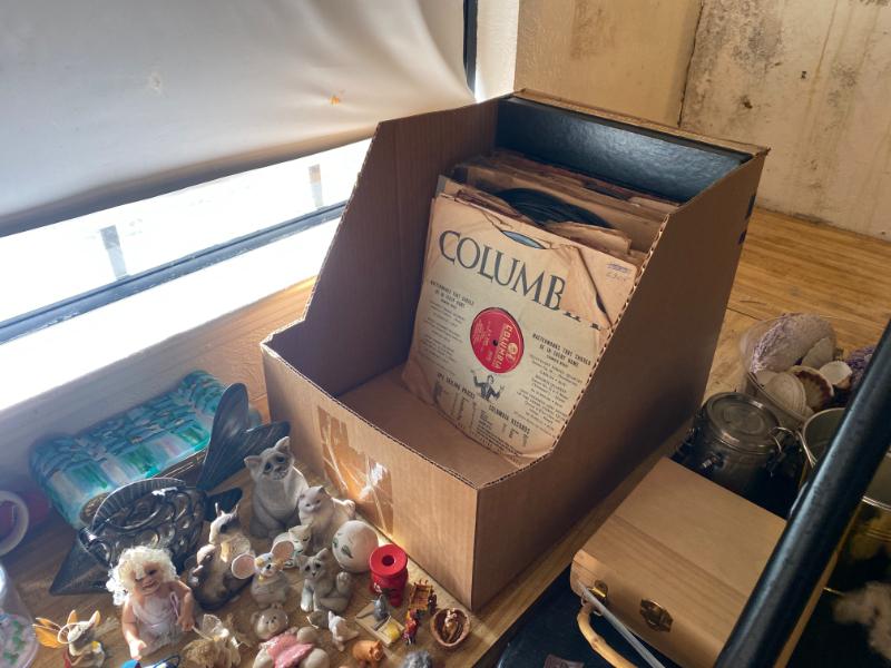 Sale Photo Thumbnail #146