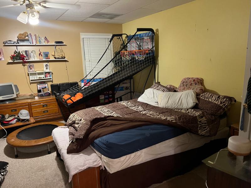 Sale Photo Thumbnail #151