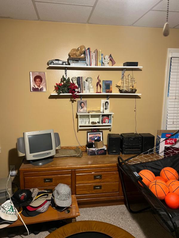 Sale Photo Thumbnail #148