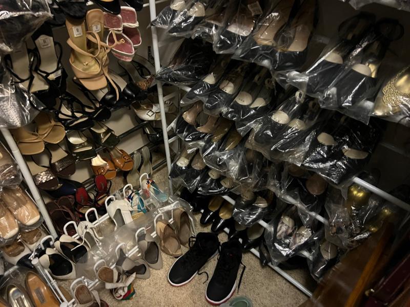 Sale Photo Thumbnail #11