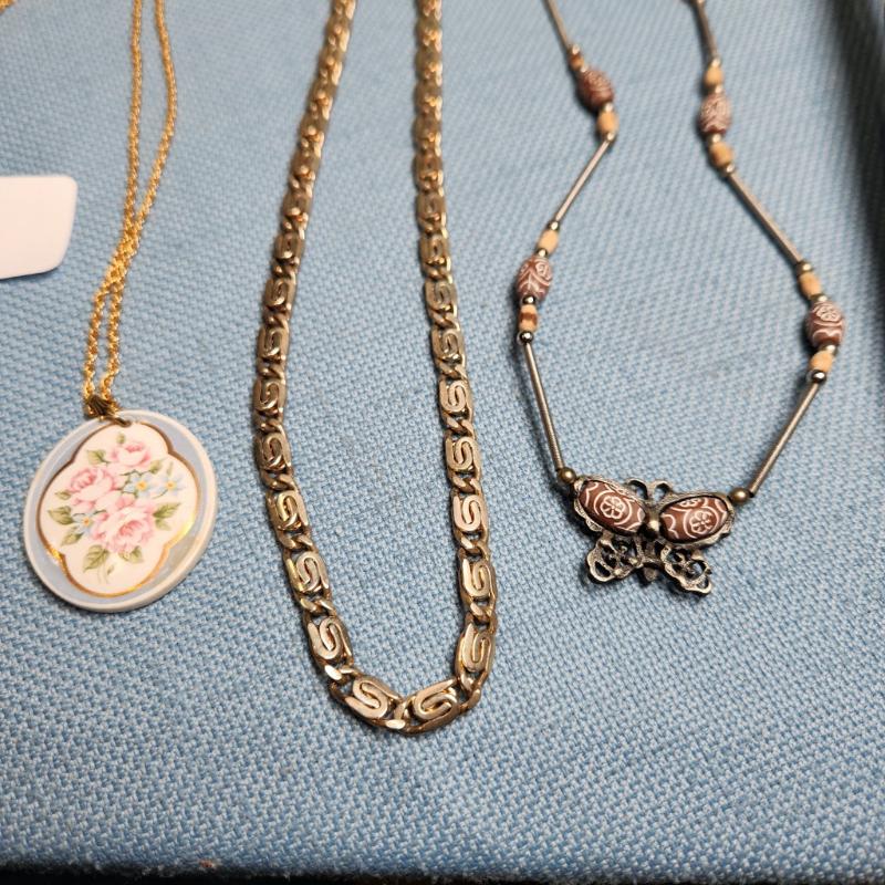 Sale Photo Thumbnail #46