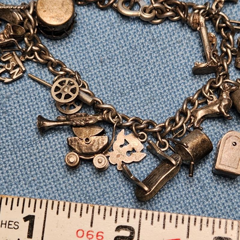 Sale Photo Thumbnail #222