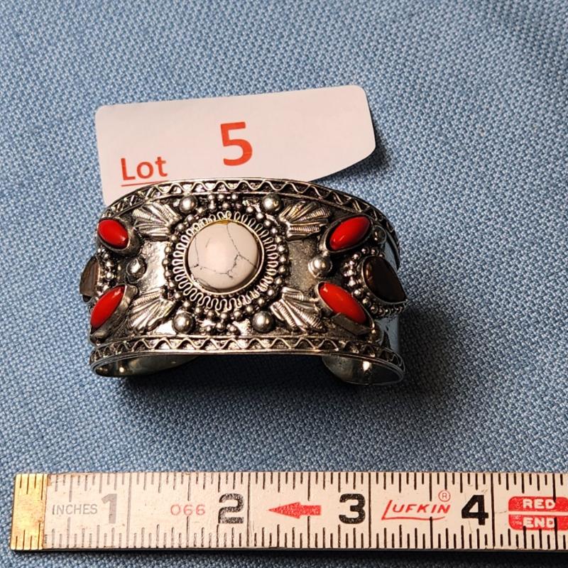 Sale Photo Thumbnail #13