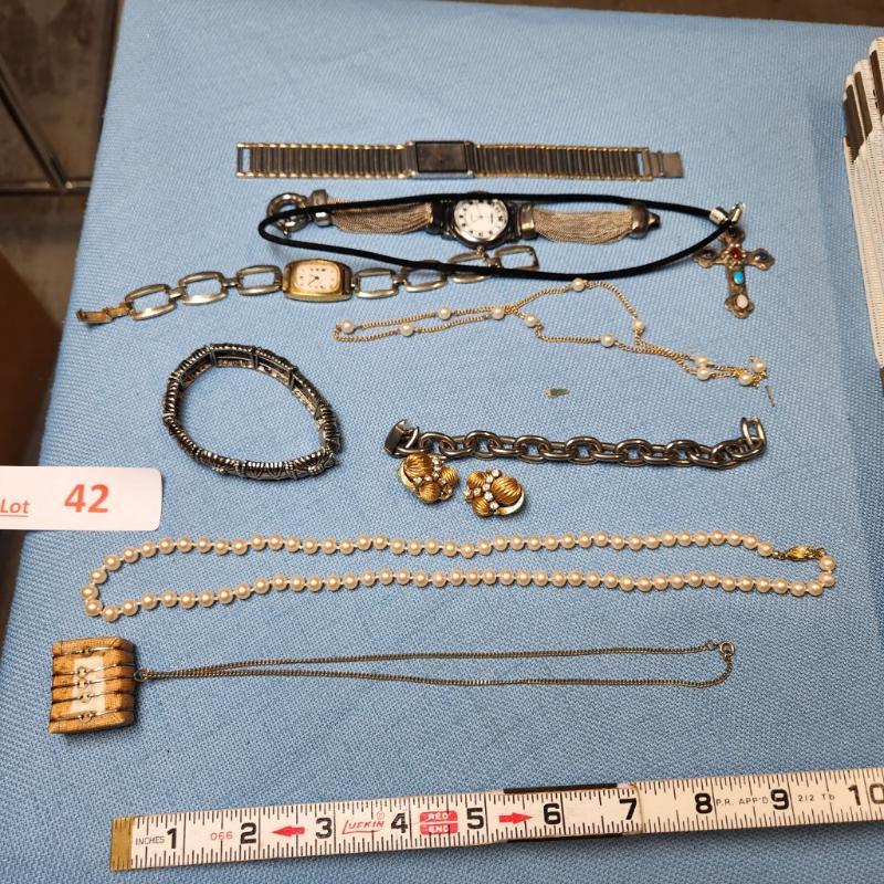 Sale Photo Thumbnail #110