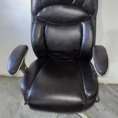 Very Comfortable-Looking Serta Desk Chair