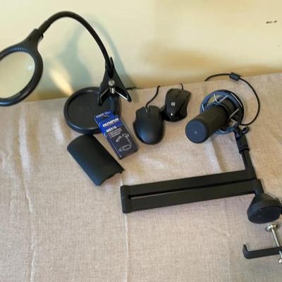 Large Electric Magnifying Glass, Hyper X Microphone, and More