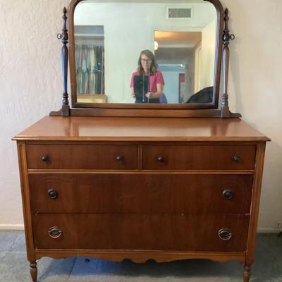 Antique Dresser With Mirror And Wheels