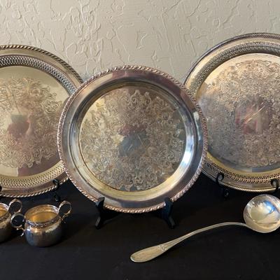 J. Yates&Sons Soup Ladle With Silver-Plated Platters