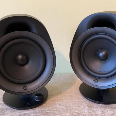 Steelseries Arena 3 Gaming Speakers (2)