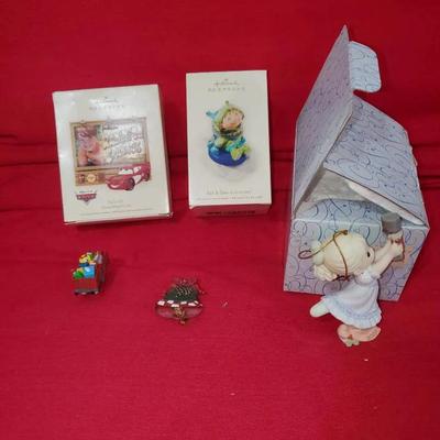 Hallmark And More Ornnam