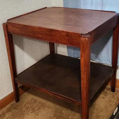 Classic End Table