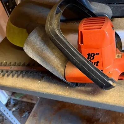 Black & Decker 18 Inch Hedge Trimmer