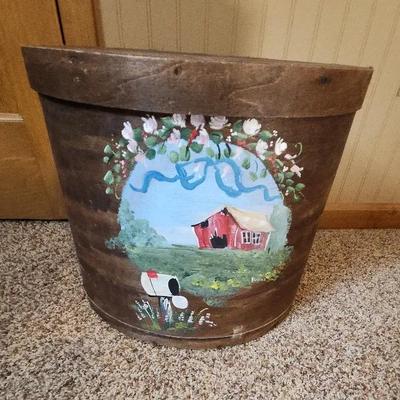 Bandbox Hand-painted Farmhouse Vintage Item