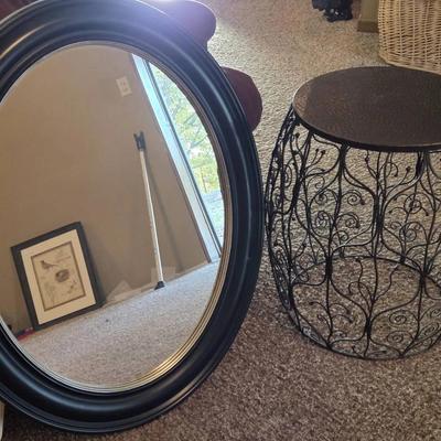 Table & 34 Inch Mirror
