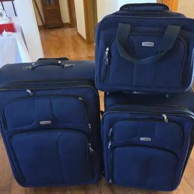 Ricardo Elite 3 Piece Luggage Set