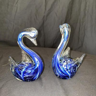 Glass Swan Pair