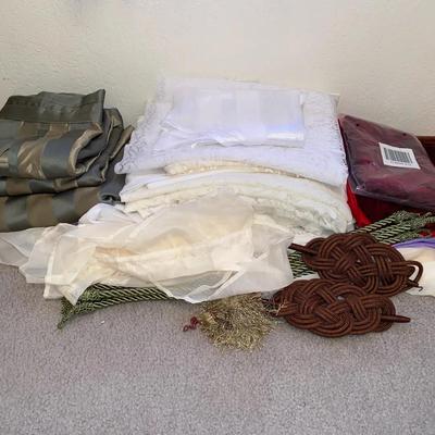 Assorted Curtains 