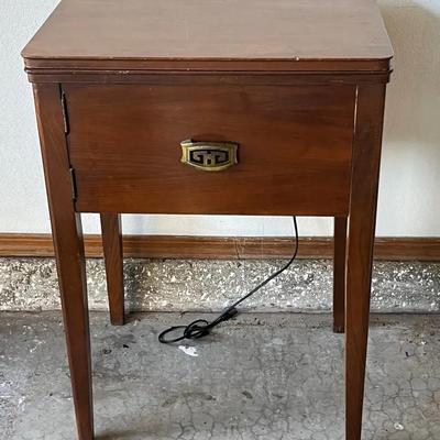Universal Sewing Machine Table