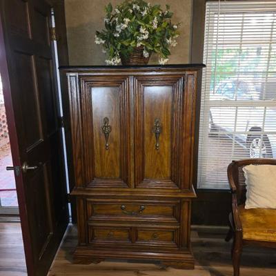 Sale Photo Thumbnail #40