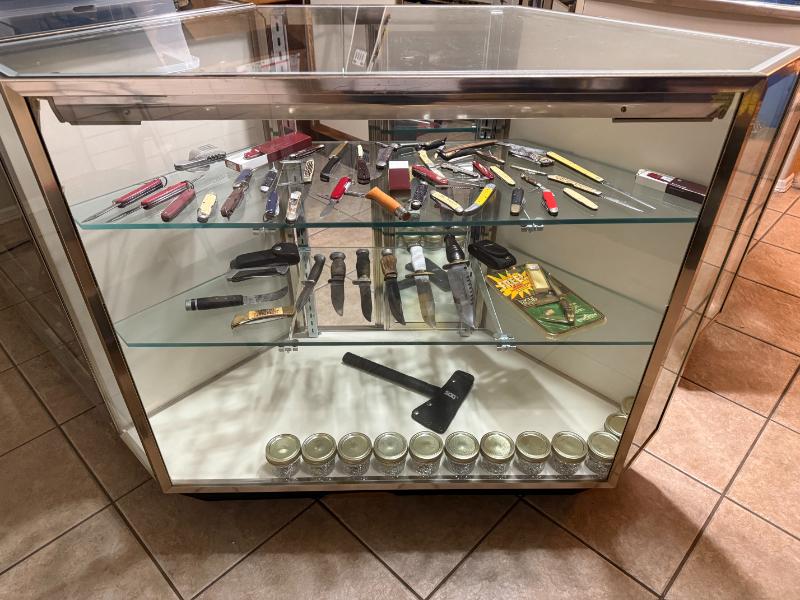 Sale Photo Thumbnail #3