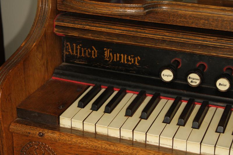 Sale Photo Thumbnail #349