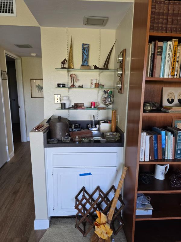 Sale Photo Thumbnail #10