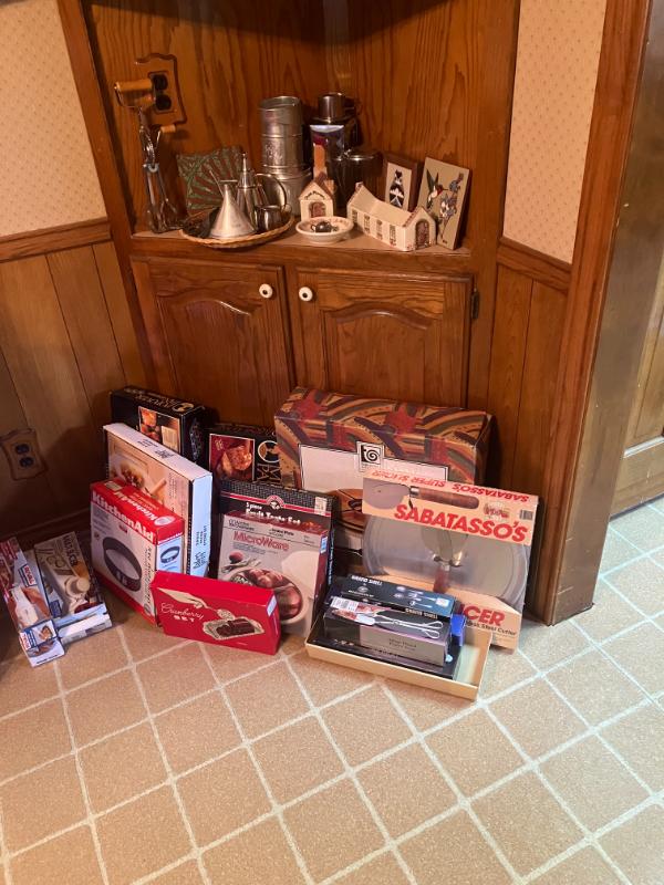 Sale Photo Thumbnail #2