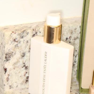 Sale Photo Thumbnail #150