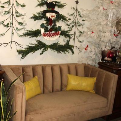 Sale Photo Thumbnail #308