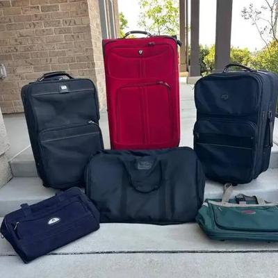 Rs121 six pieces of luggage