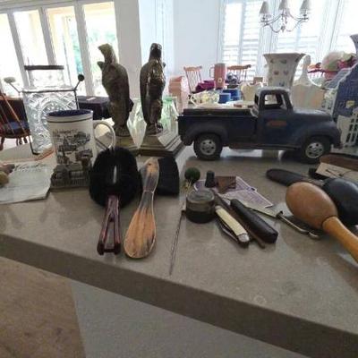 Rs140 vintage items and memorabilia