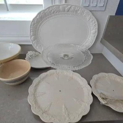 Rs116 serving trays and bowls