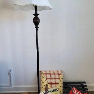 Rs106 floor lamp and country style decor