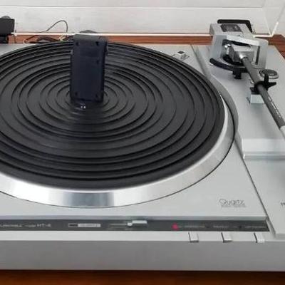Rs124v hitachi ht 68 turntable