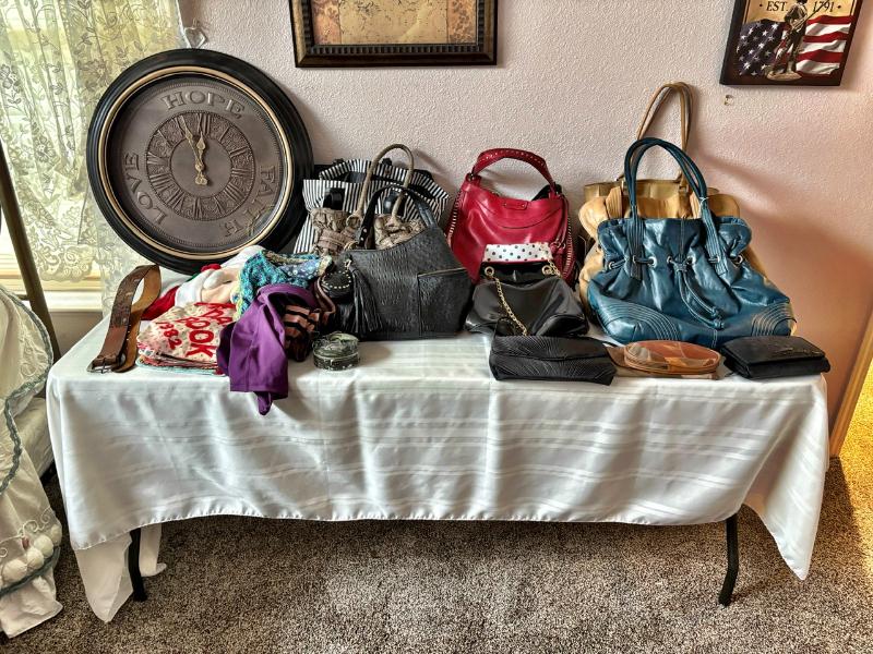 Sale Photo Thumbnail #31